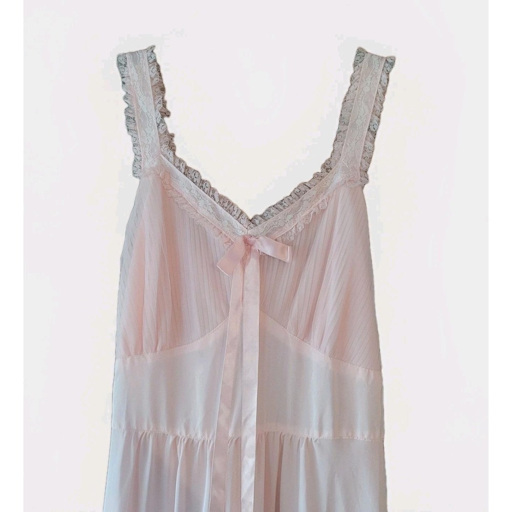 Vintage 60s-70s Handmade Romantic Lace Nightgown Babydoll Coquette Size 38 Pink